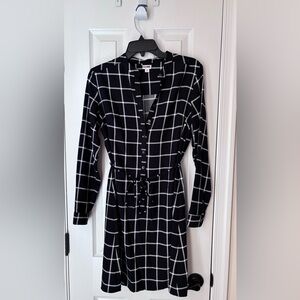 Merona Long-Sleeve Tie Front Dress - Medium